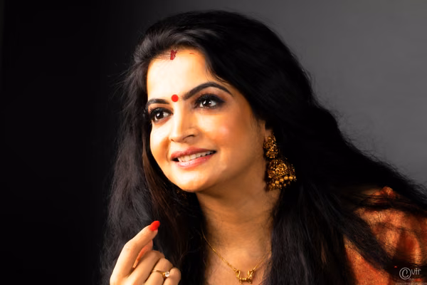 Photograph of Bindu (13 of 16)